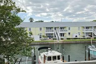5121 Coquina Key Dr SE, Saint Petersburg, FL 33705 - Photo 20