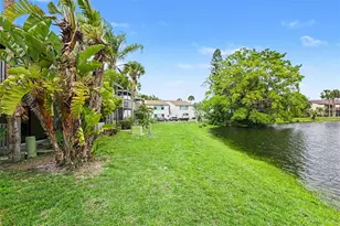 11409 8th St N, Saint Petersburg, FL 33716 - Photo 18