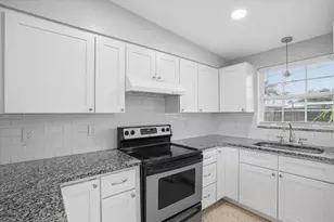2019 24th Ave W, Bradenton, FL 34205 - Photo 6