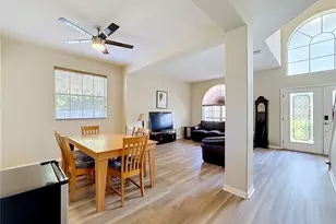 11441 Dutch Iris Dr, Riverview, FL 33578 - Photo 6
