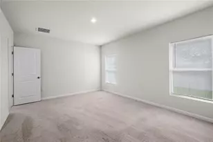35155 Jomar Ave, Zephyrhills, FL 33541 - Photo 16