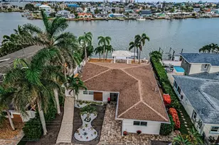 16353 Redington Dr, Redington Beach, FL 33708 - Photo 2