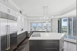 100 Beach Dr NE, Saint Petersburg, FL 33701 - Photo 14