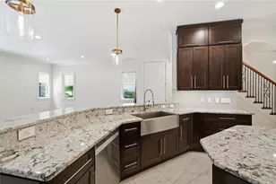 1465 Hillside Landing Dr, Tarpon Springs, FL 34688 - Photo 10