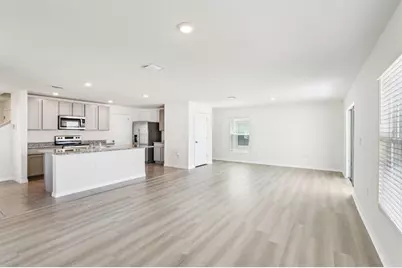 36557 Night Strawberry Court, Dade City, FL 33525 - Photo 8