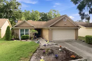 1014 Hardwood Dr, Valrico, FL 33596 - Photo 38