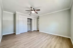 13299 3rd St E, Madeira Beach, FL 33708 - Photo 8