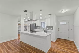 611 Leona Ave, Ellenton, FL 34222 - Photo 4