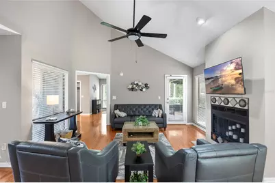 11520 Galleria Drive, Tampa, FL 33618 - Photo 6