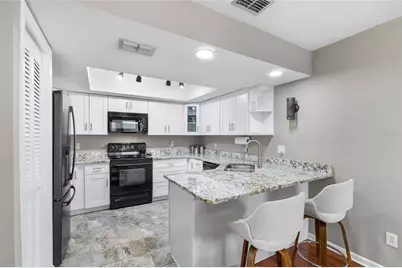 11520 Galleria Drive, Tampa, FL 33618 - Photo 10