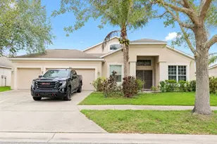 2613 Yukon Cliff Dr, Ruskin, FL 33570 - Photo 1