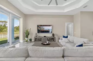 638 Manns Harbor Dr, Apollo Beach, FL 33572 - Photo 18