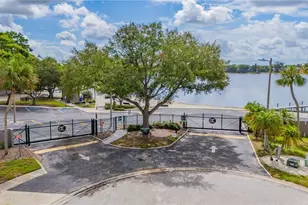 10509 Orange Grove Dr, Tampa, FL 33618 - Photo 32