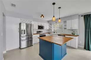 10509 Orange Grove Dr, Tampa, FL 33618 - Photo 12
