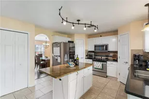 17017 Torvest Ct, Land O Lakes, FL 34638 - Photo 8