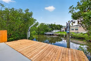 1524 Carson Cir NE, Saint Petersburg, FL 33703 - Photo 30