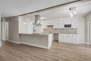 1502 16th Cir SE, Largo, FL 33771 - Photo 10