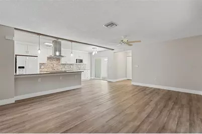 1502 16th Circle SE, Largo, FL 33771 - Photo 6