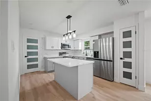 3206 Las Brisas Dr, Riverview, FL 33578 - Photo 12