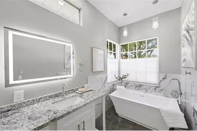 980 Live Oak Avenue NE, Saint Petersburg, FL 33703 - Photo 24