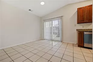 7607 Glades Ct, Tampa, FL 33637 - Photo 10