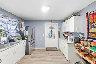2908 18th St W, Bradenton, FL 34205 - Photo 20