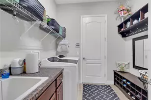 32430 Silvercreek Way, Wesley Chapel, FL 33545 - Photo 46