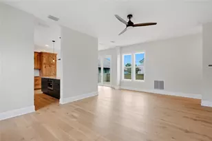 2540 1st Ave N, Saint Petersburg, FL 33713 - Photo 8
