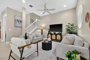 447 13th Ave N, Saint Petersburg, FL 33701 - Photo 2