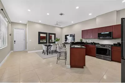 447 13th Avenue N, Saint Petersburg, FL 33701 - Photo 4