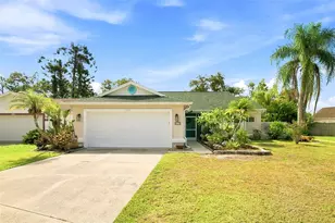 7809 34th Ct E, Sarasota, FL 34243 - Photo 1