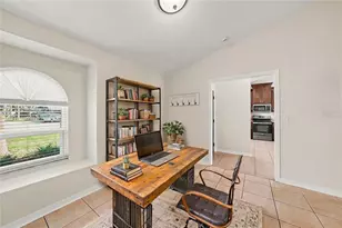 8603 Boysenberry Dr, Tampa, FL 33635 - Photo 6