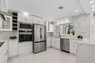 775 Capri Blvd, Treasure Island, FL 33706 - Photo 12