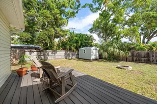 401 Dempsey Rd, Palm Harbor, FL 34683 - Photo 22