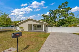 401 Dempsey Rd, Palm Harbor, FL 34683 - Photo 2