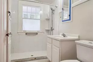 2135 Burlington Ave N, Saint Petersburg, FL 33713 - Photo 14