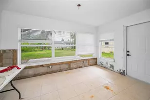 910 Snell Isle Blvd NE, Saint Petersburg, FL 33704 - Photo 14