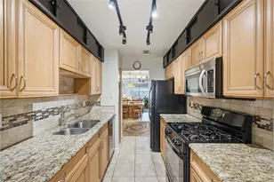 5973 Terrace Park Dr N, Saint Petersburg, FL 33709 - Photo 20