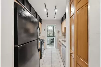 5973 Terrace Park Drive N #109, Saint Petersburg, FL 33709 - Photo 12