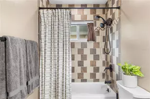 5425 47th Ave N, Saint Petersburg, FL 33709 - Photo 14