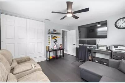 5425 47th Avenue N, Saint Petersburg, FL 33709 - Photo 10