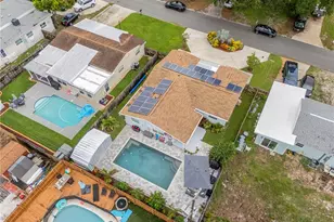 5425 47th Ave N, Saint Petersburg, FL 33709 - Photo 4