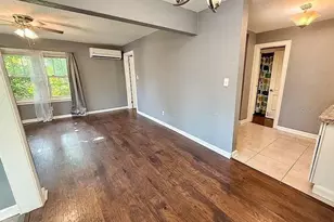 2434 9th Ave N, Saint Petersburg, FL 33713 - Photo 2