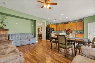 402 Vine Cliff St, Ruskin, FL 33570 - Photo 6