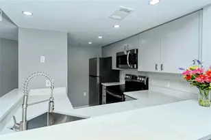 850 S Tamiami Trail, Sarasota, FL 34236 - Photo 6