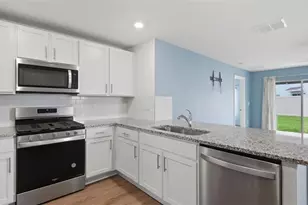 36076 Sunflower Hl Dr, Zephyrhills, FL 33541 - Photo 18