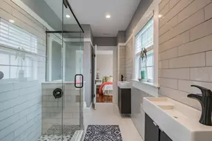 209 13th Ave N, Saint Petersburg, FL 33701 - Photo 18