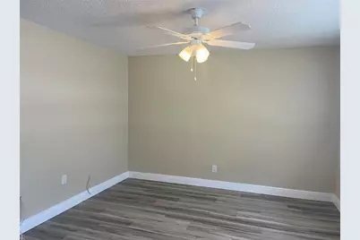 9105 Tudor Drive #F103, Tampa, FL 33615 - Photo 4
