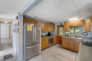 7421 Henry Dr, Land O Lakes, FL 34638 - Photo 22