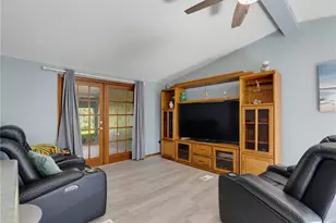 7421 Henry Dr, Land O Lakes, FL 34638 - Photo 6